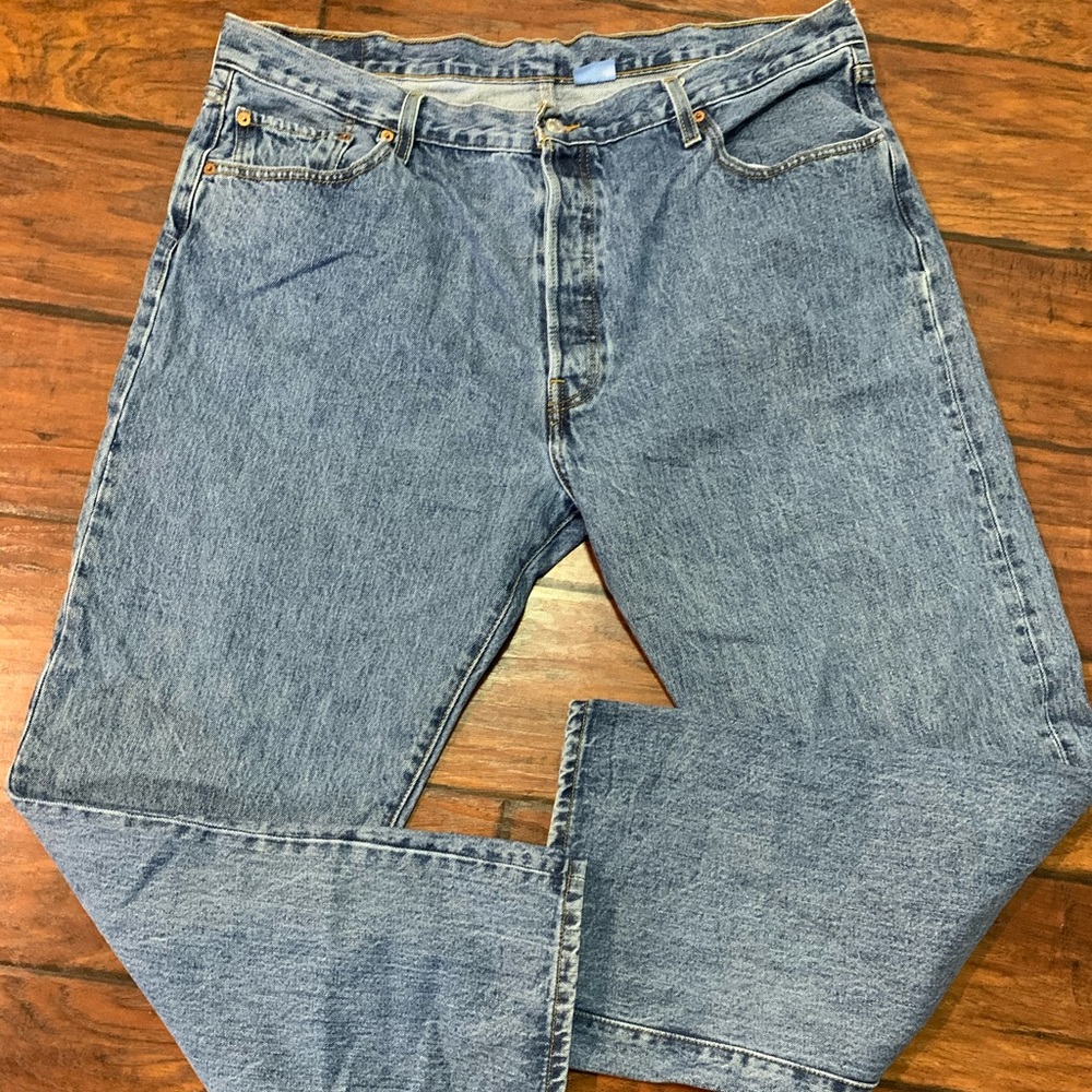 Levi’s men’s 42 x 30 button fly jeans preowned